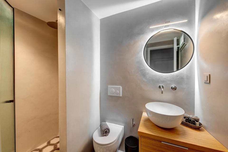 Toilet, Bathroom