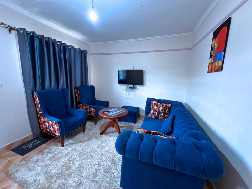Communal lounge/ TV room, TV and multimedia, Living room