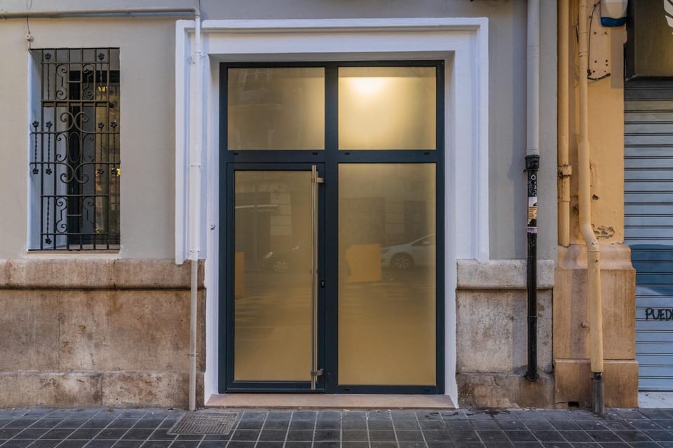 Property building, Facade/entrance, Off site