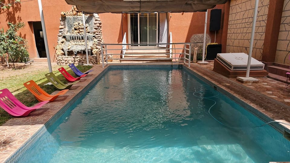 Swimming pool, Swimming pool
