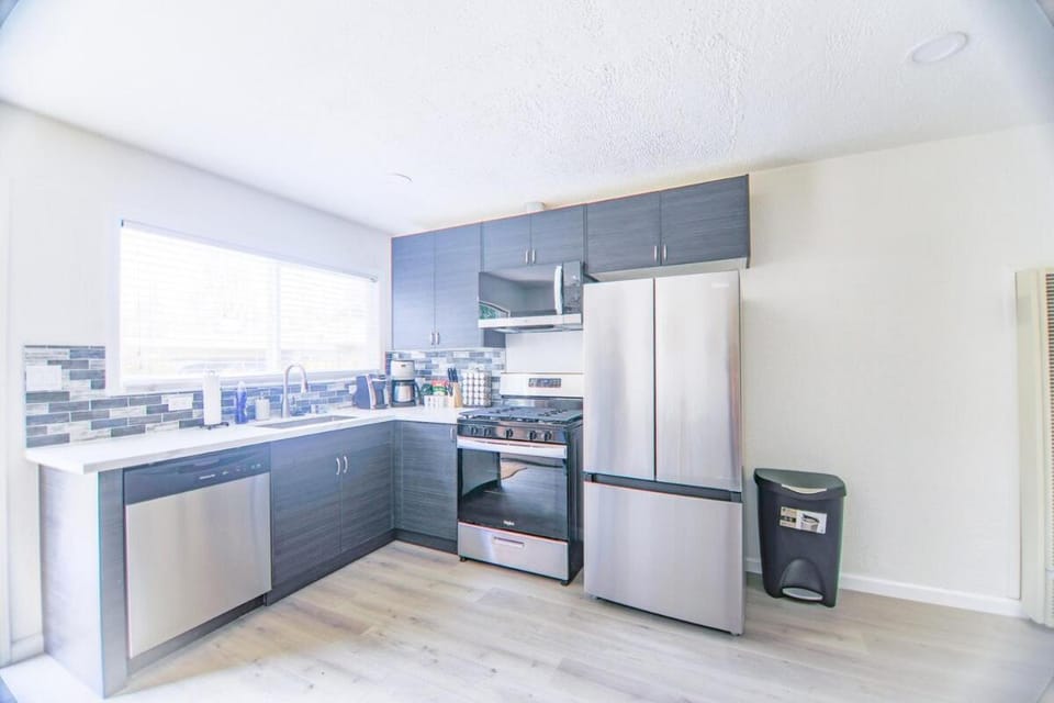 Long stay Google BBQ BIG yard House in Mountain View