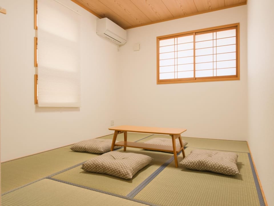Communal lounge/ TV room, Seating area, Bedroom