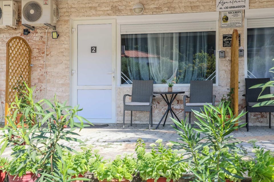 Billy's Luxury Suites in Kriopigi Hotel in Halkidiki