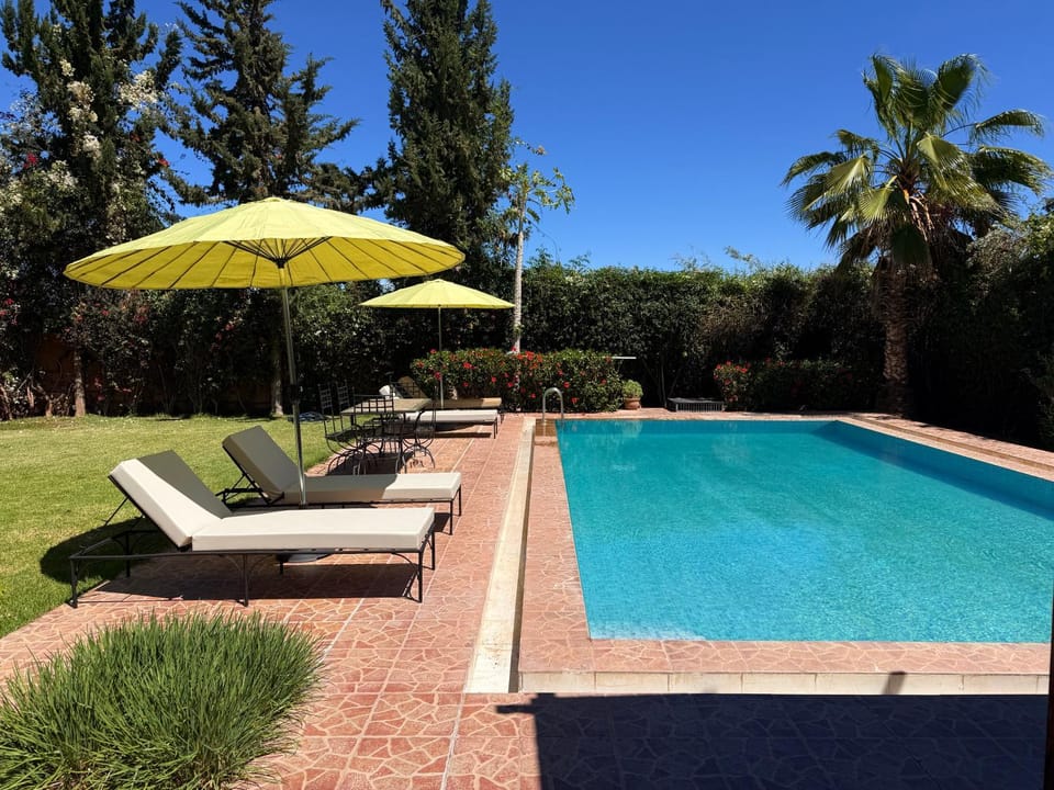 Patio, Spring, Garden, Garden view, Pool view, Swimming pool, sunbed