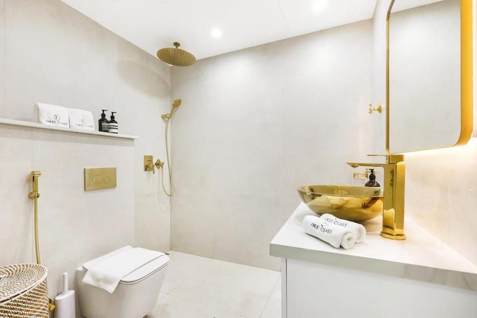 Spacious 2BR with Balcony, Stunning Burj Views & Steps from Bay Avenue Park Apartment in Dubai