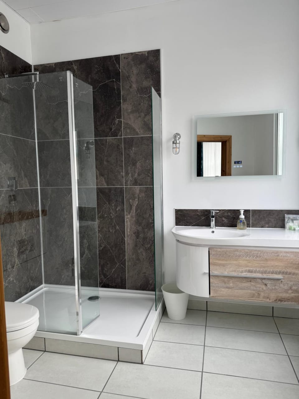 Chandlers Bar and Rooms Hotel in Chesterfield