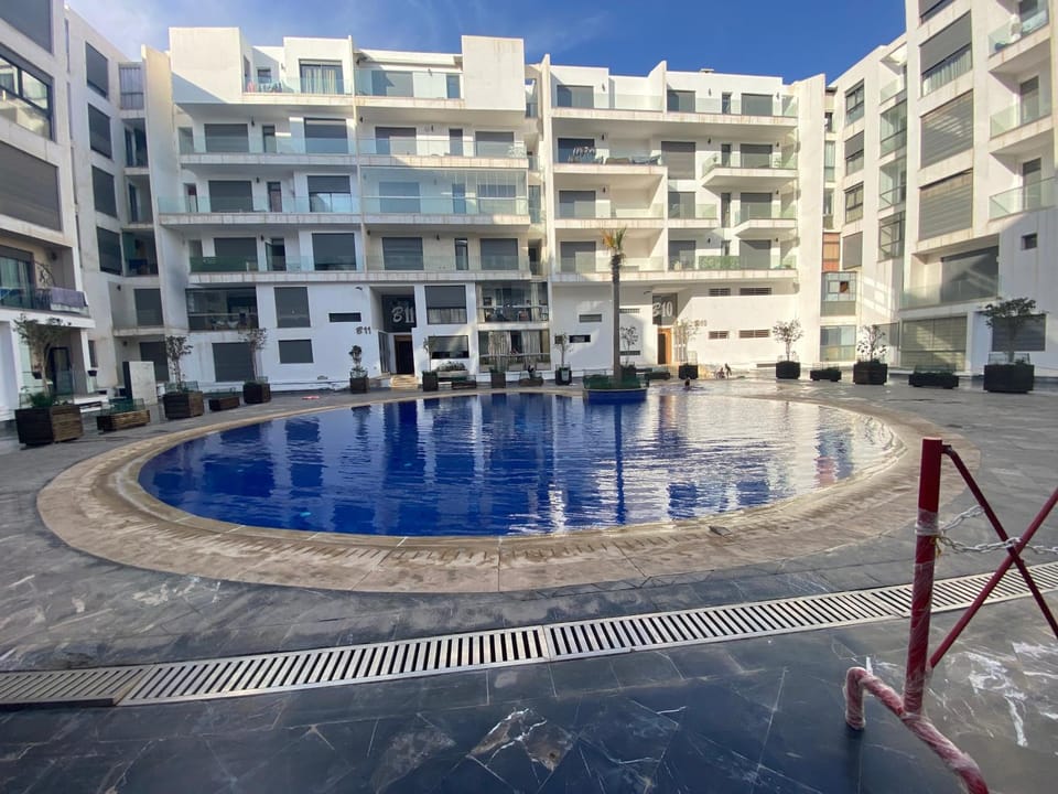 Property building, Swimming pool