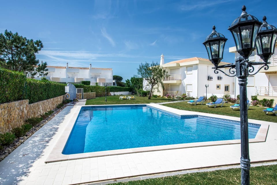 Garden, Garden view, Pool view, Swimming pool, sunbed