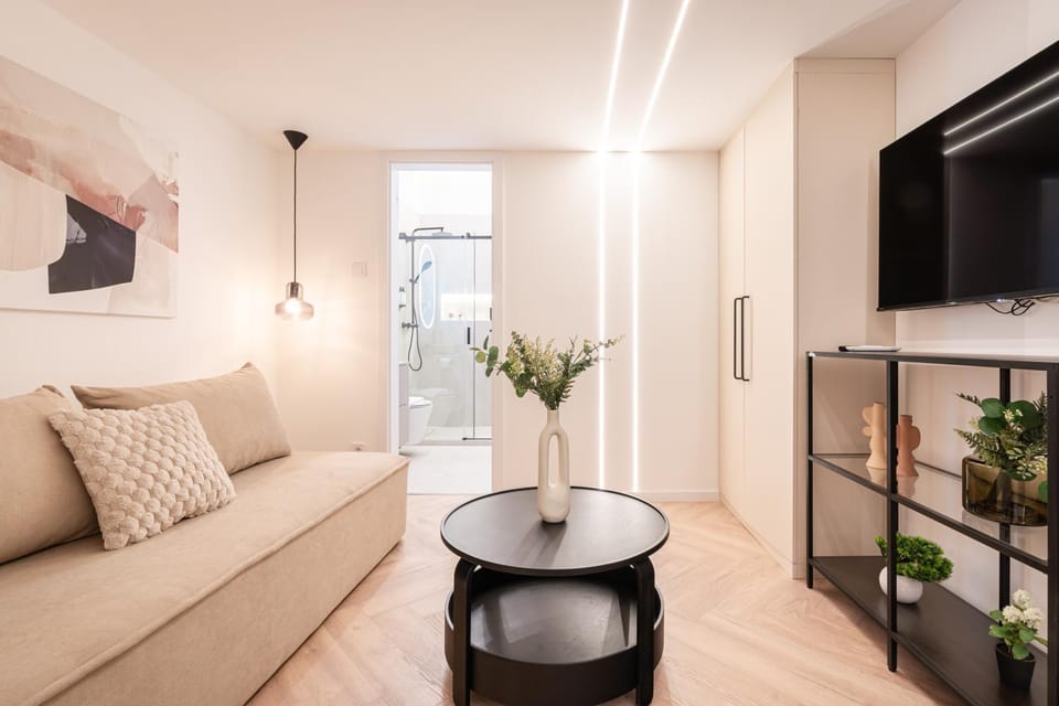 TV and multimedia, Living room, Seating area, heating, wardrobe