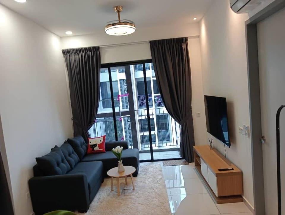 Joan's Hideout Sky Trees Serviced Apartment 4 pax JB Aeon Bukit Indah Apartment in Johor Bahru