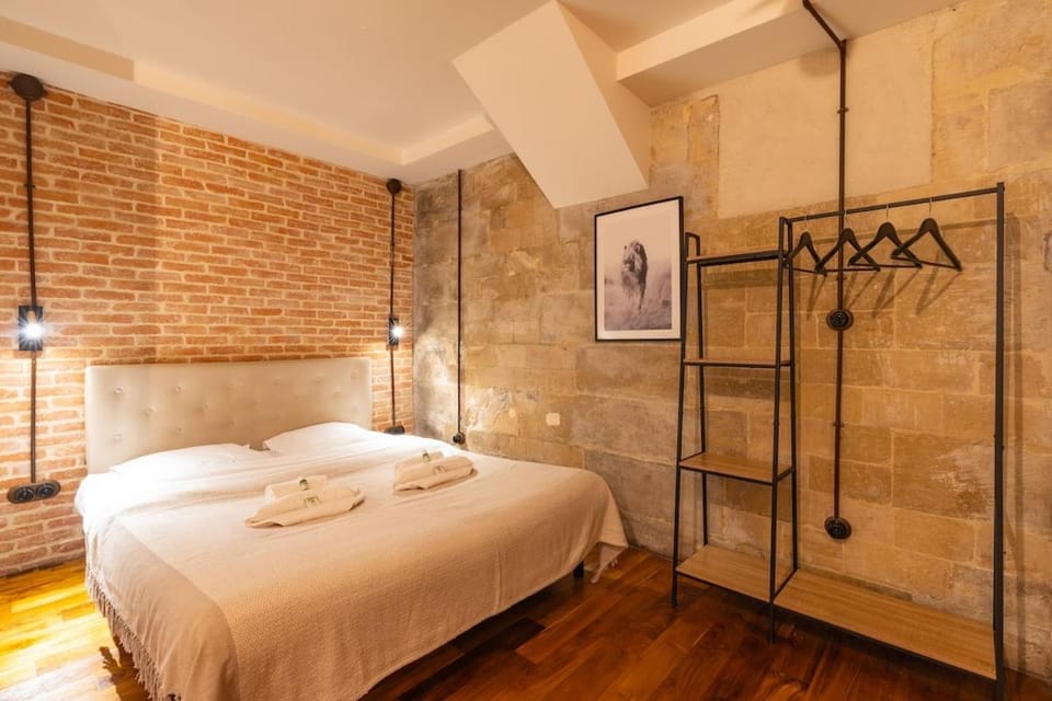 Industrial loft - Le Marais - Bastille Apartment in Paris