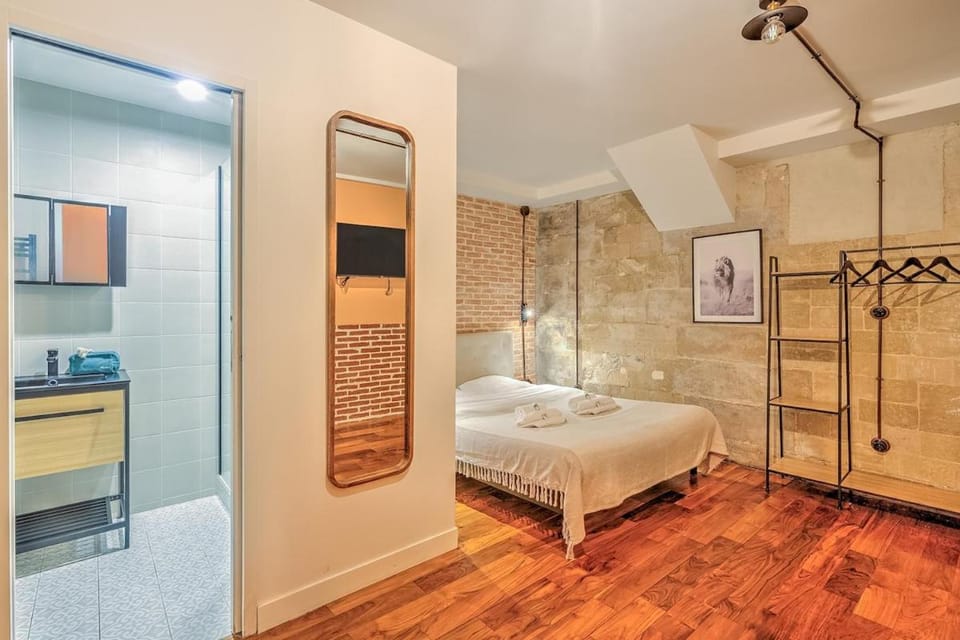 Industrial loft - Le Marais - Bastille Apartment in Paris