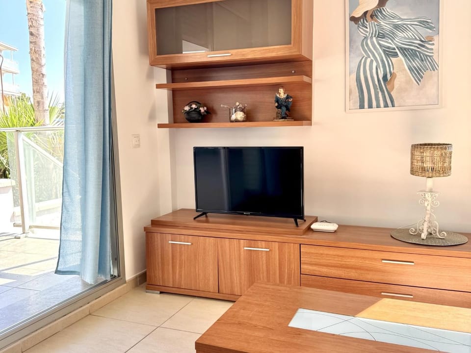 APARTBEACH PANORAMIC BJ Frente PLAYA Apartment in Miami Platja