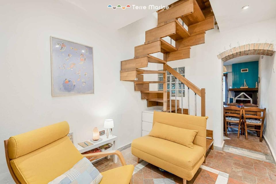 Laya Marina, Terre Marine Apartment in Province of Massa and Carrara