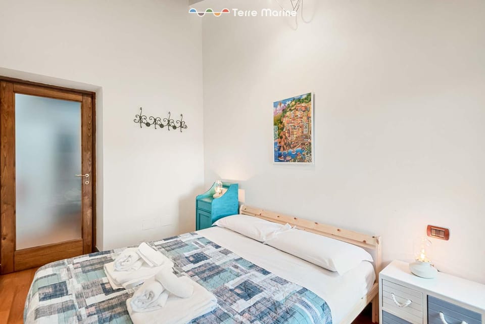 Laya Marina, Terre Marine Apartment in Province of Massa and Carrara