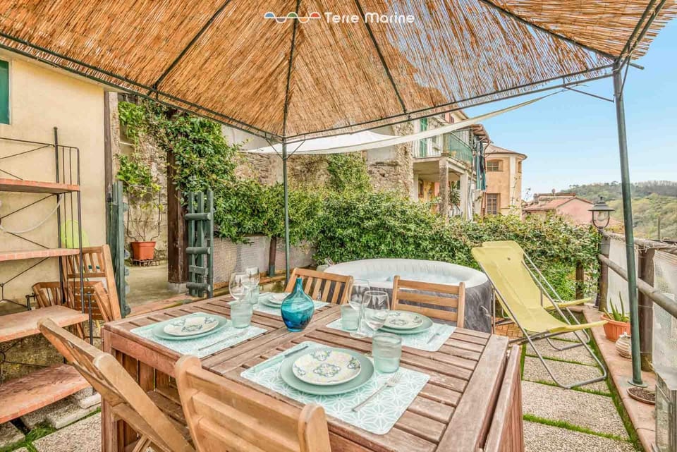 Laya Marina, Terre Marine Apartment in Province of Massa and Carrara
