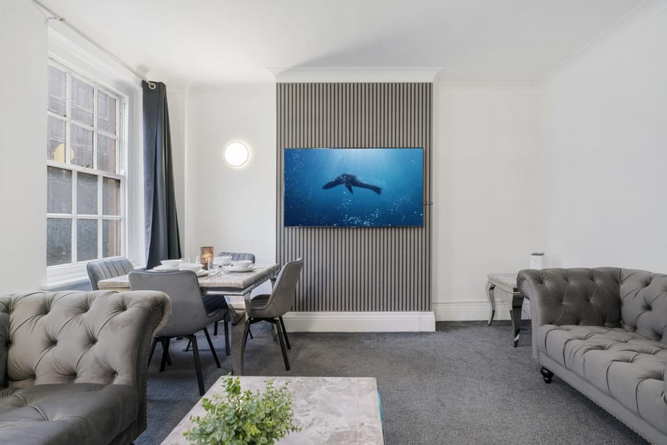 TV and multimedia, Living room, Seating area