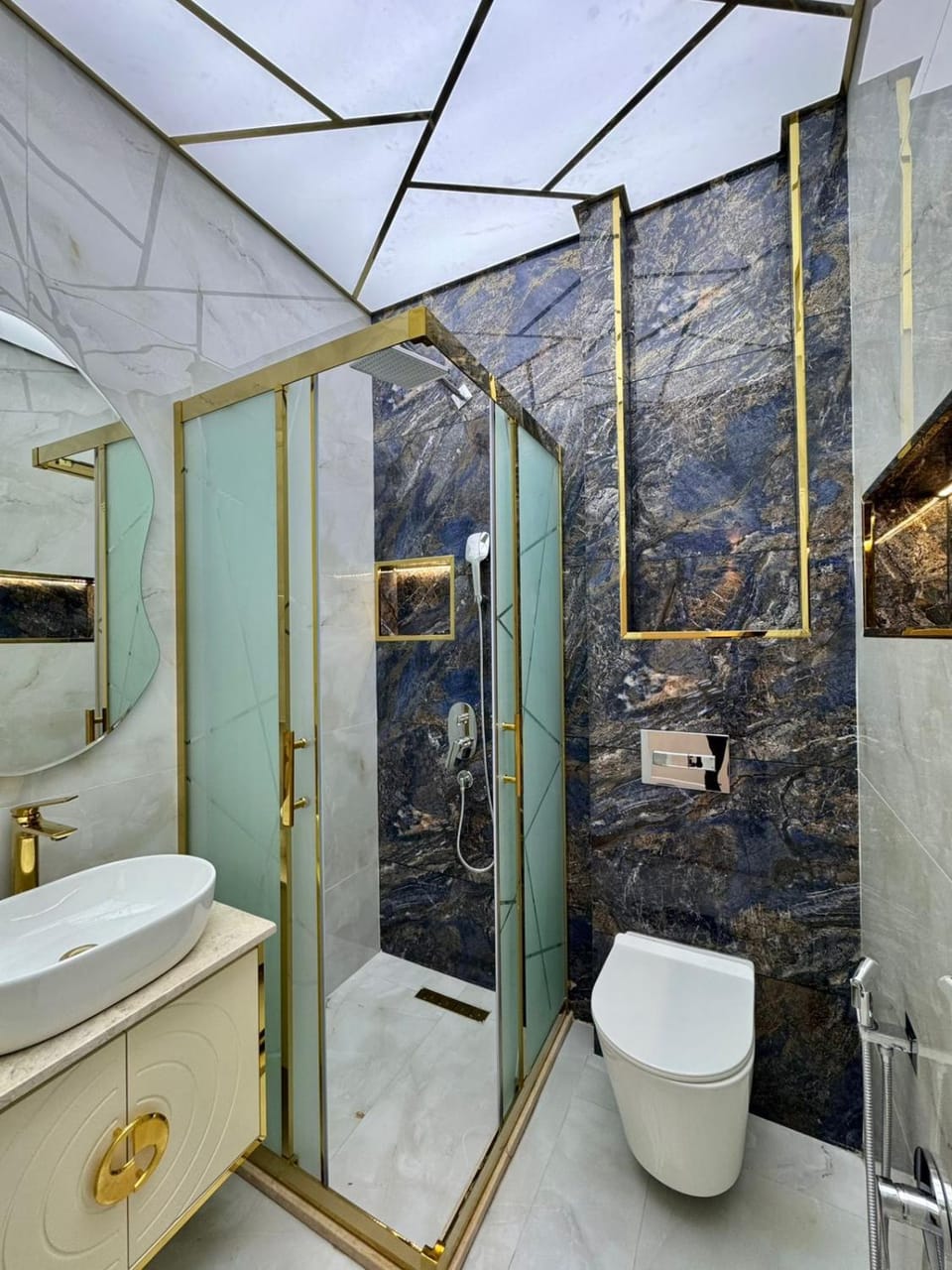 Central Comfort Flat Apartment in Baku