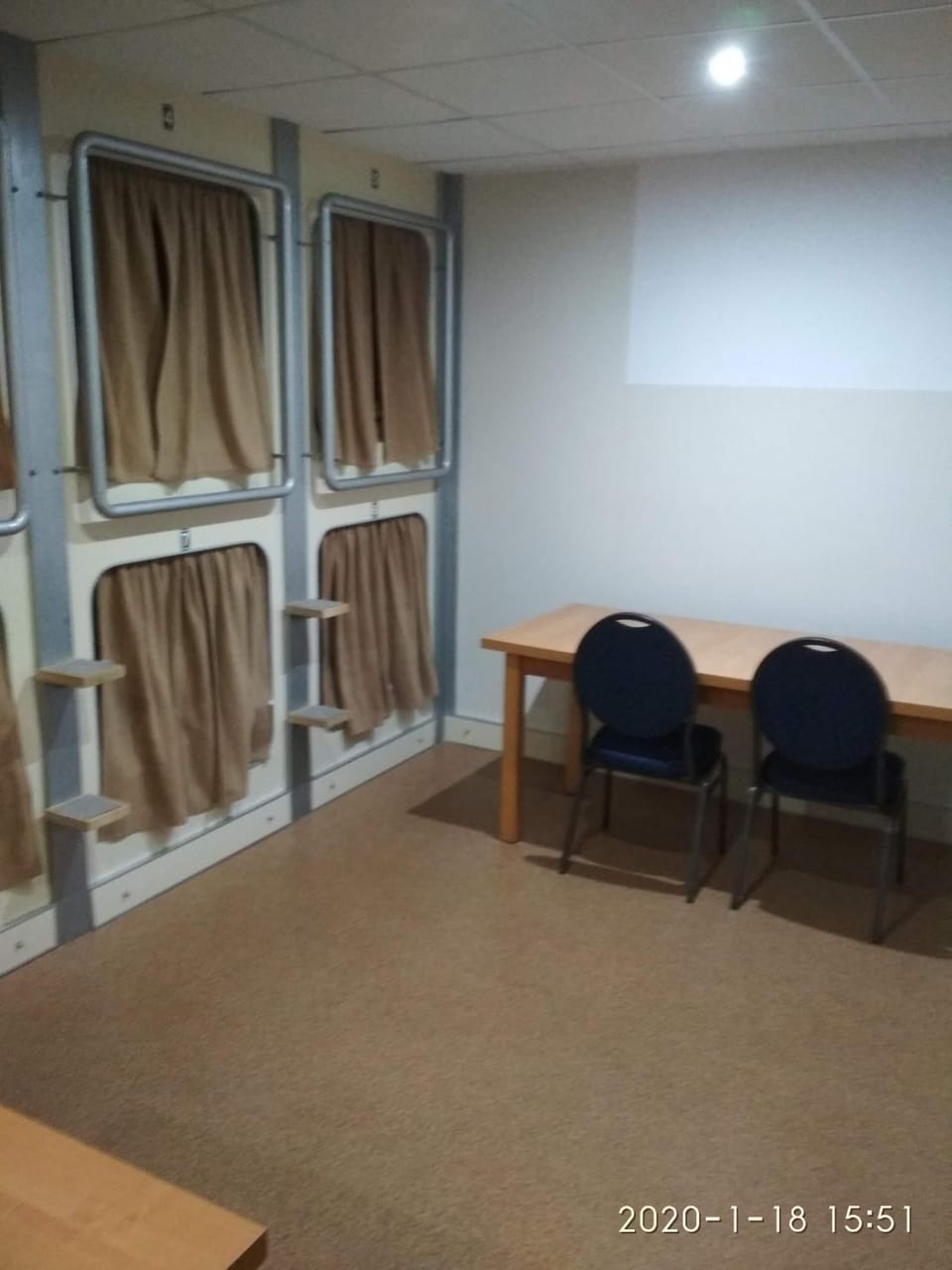 Bed, Photo of the whole room, Seating area