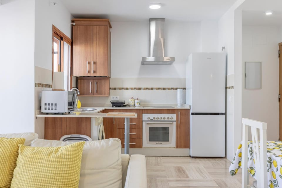 Kitchen or kitchenette, Living room