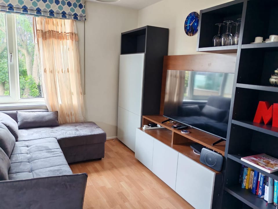 Quiet & family 2 beds flat in W6 Apartment in London