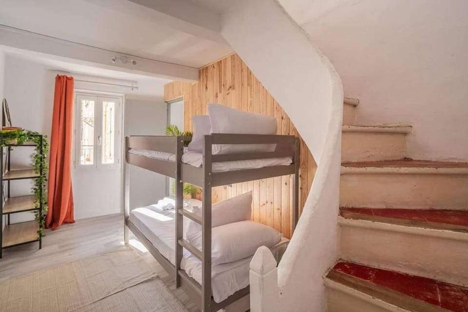 Cocon des halles - Climatisation - Terrasse Apartment in Narbonne