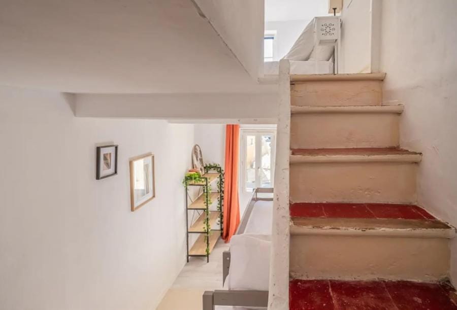 Cocon des halles - Climatisation - Terrasse Apartment in Narbonne