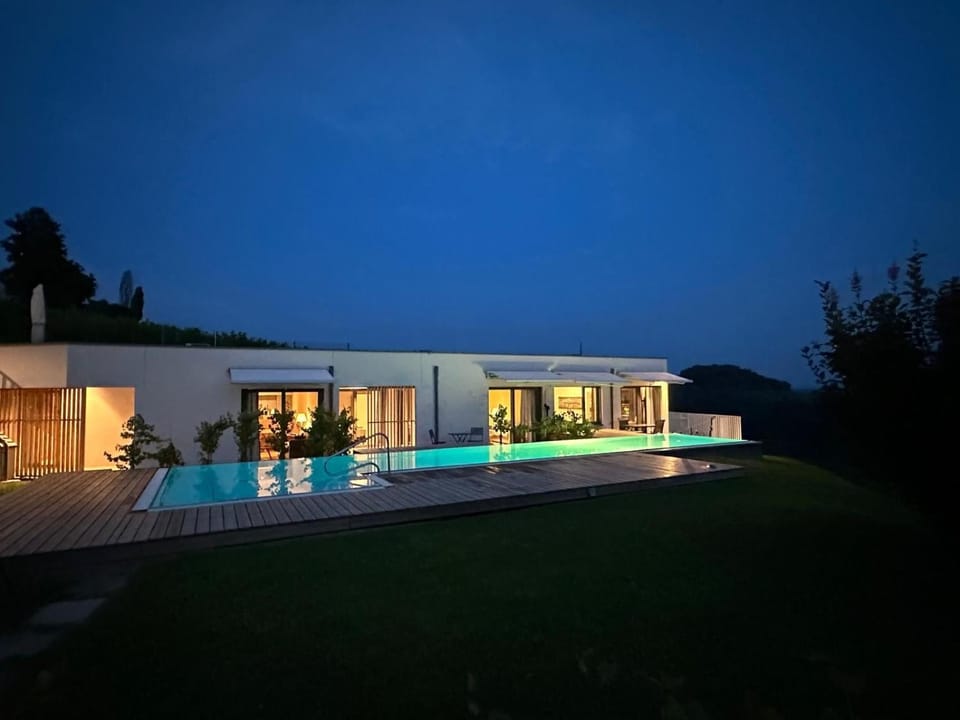 Pool view, Swimming pool