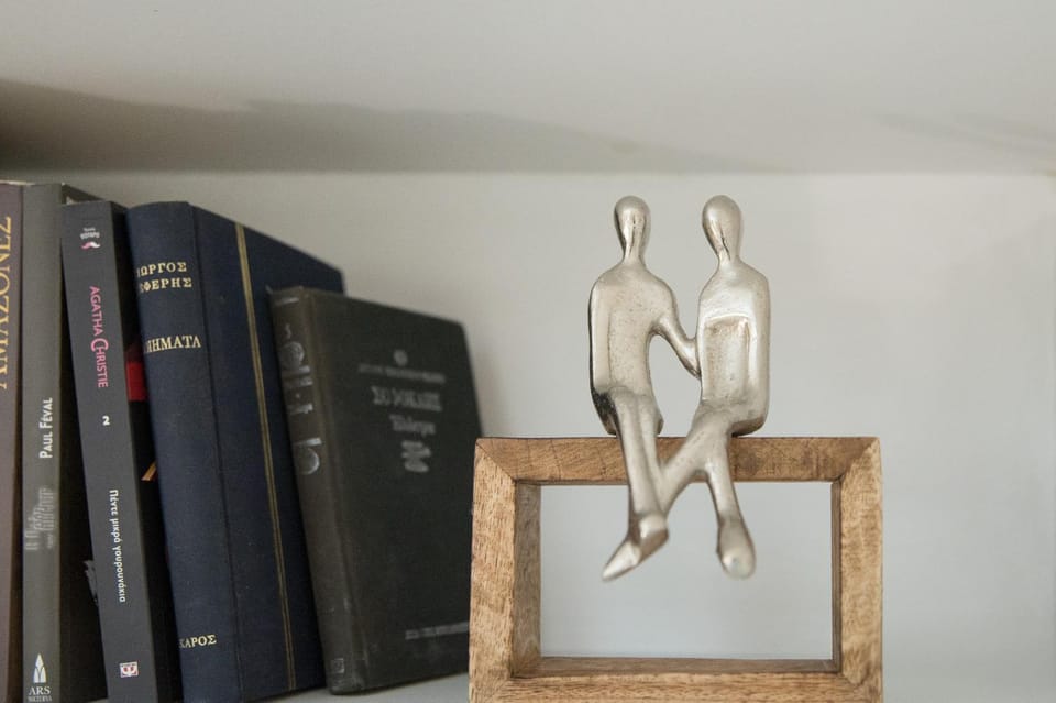 Nearby landmark, Library, Decorative detail