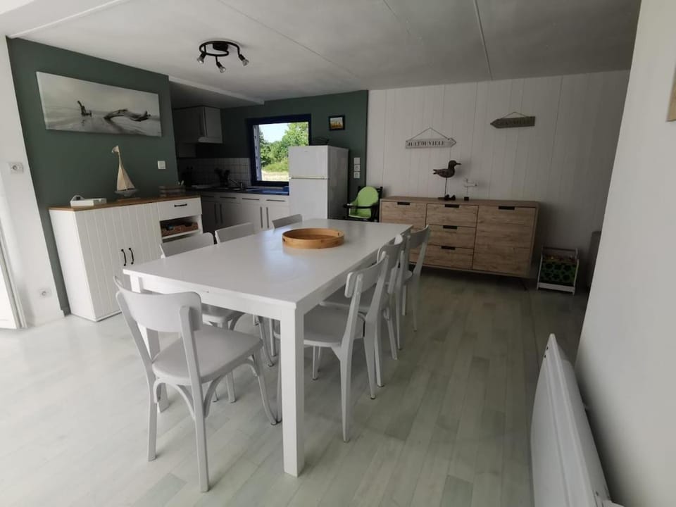 Chalet familial L'Abri Côtier Chalet in Normandy