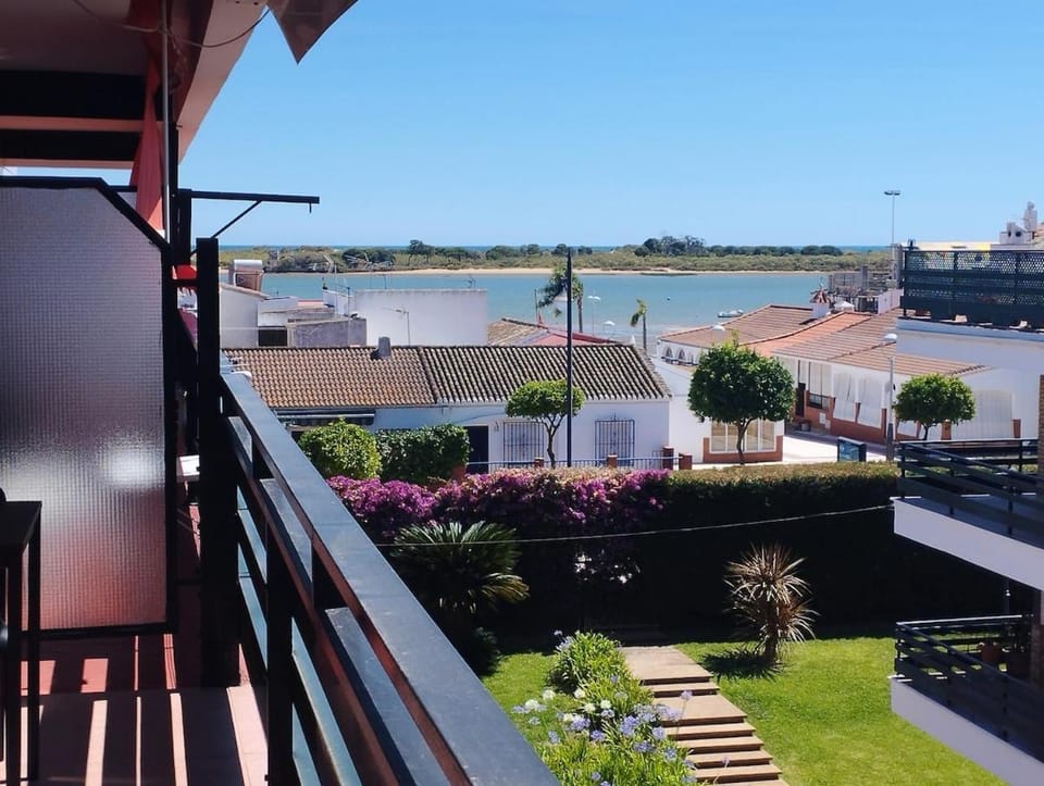 Balcony/Terrace, River view