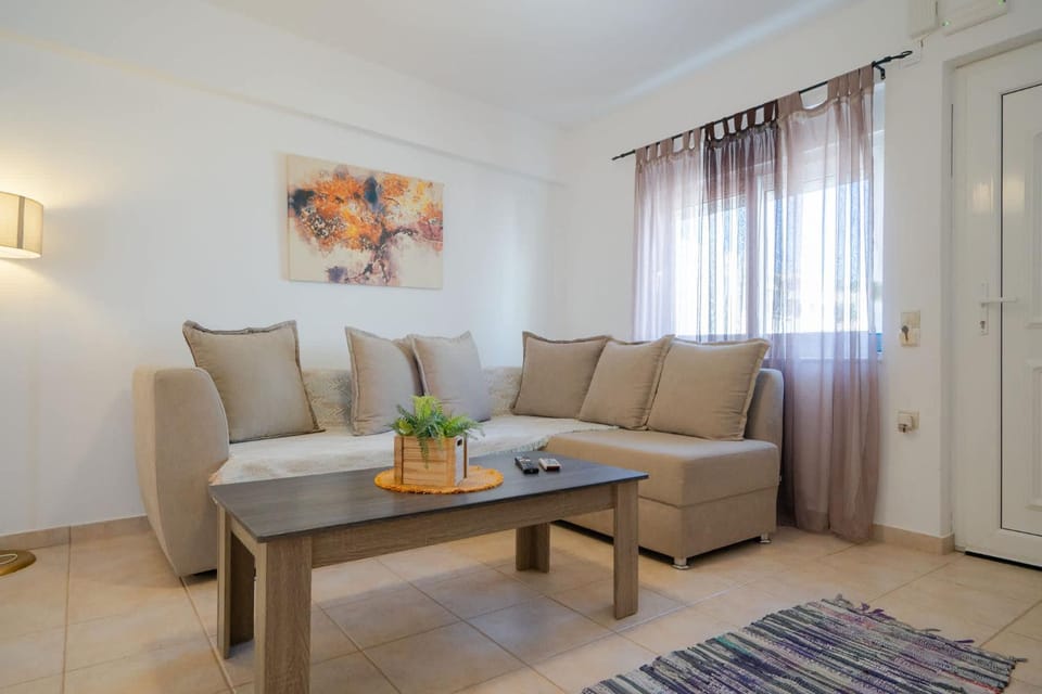 Gialos Coral - 30 meters from sandy beach House in Lasithi