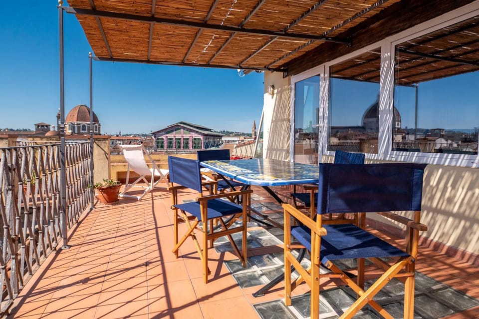Day, Natural landscape, View (from property/room), Balcony/Terrace, Dining area