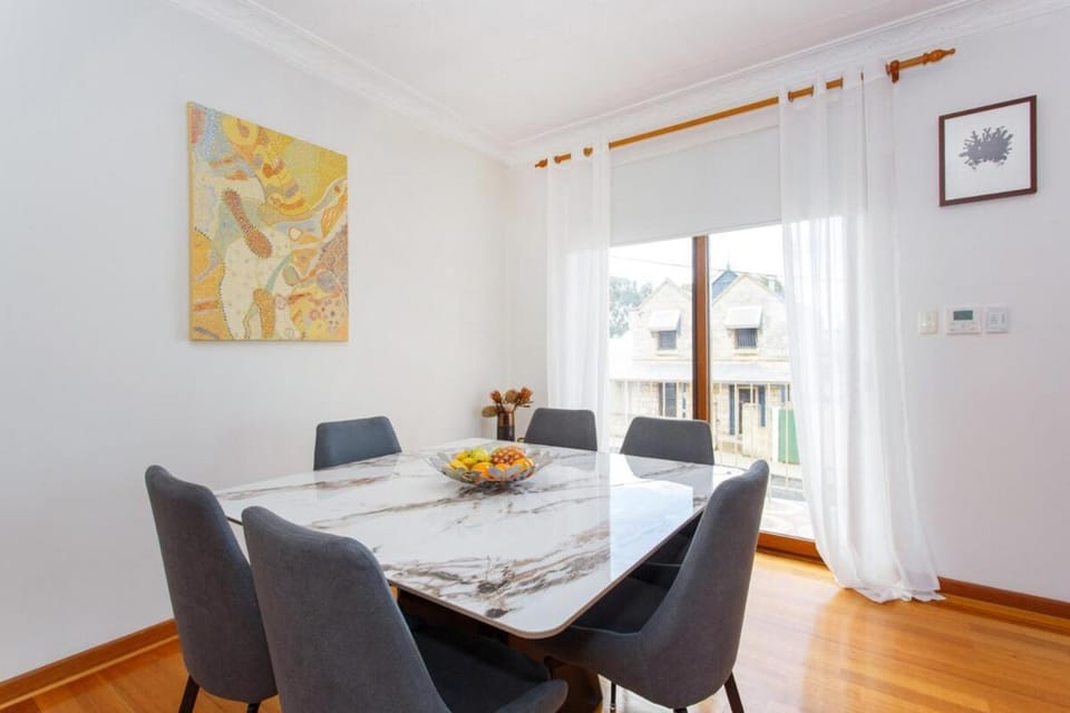 Sandcastle Loft - The Ultimate Fremantle Escape House in Perth