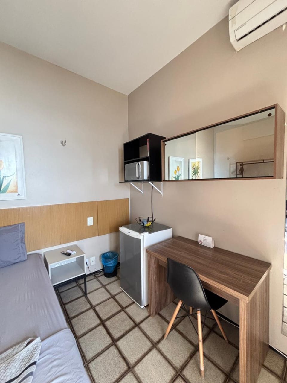 951B golden beachfront 27m air tv Apartment in Fortaleza