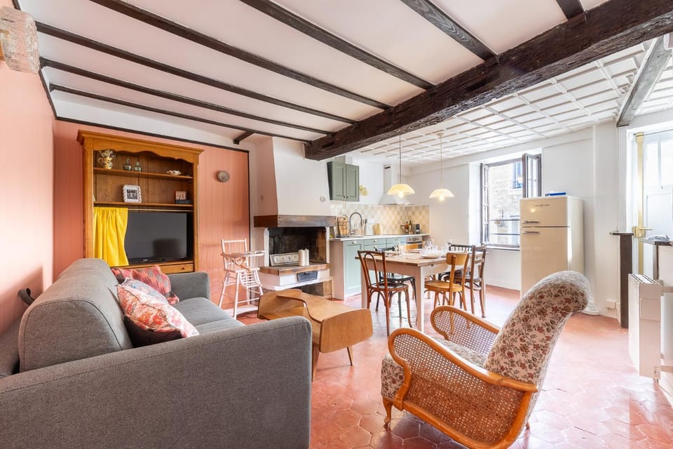 Communal lounge/ TV room, TV and multimedia, Kitchen or kitchenette, Living room, Dining area