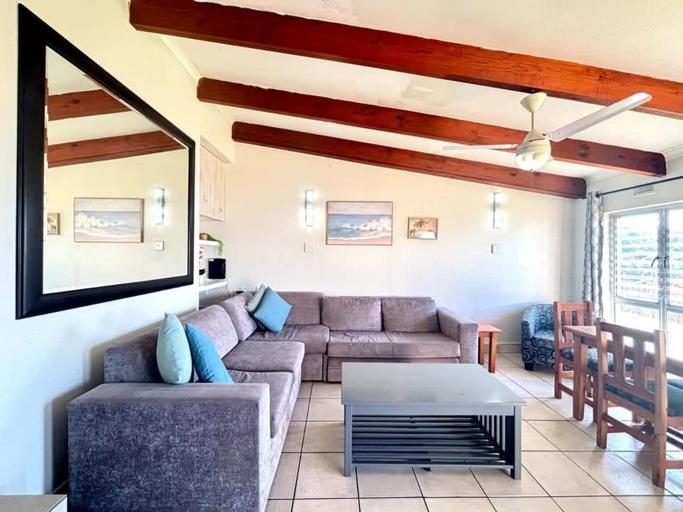 Chakas Rock Ocean Vista! Apartment in Dolphin Coast