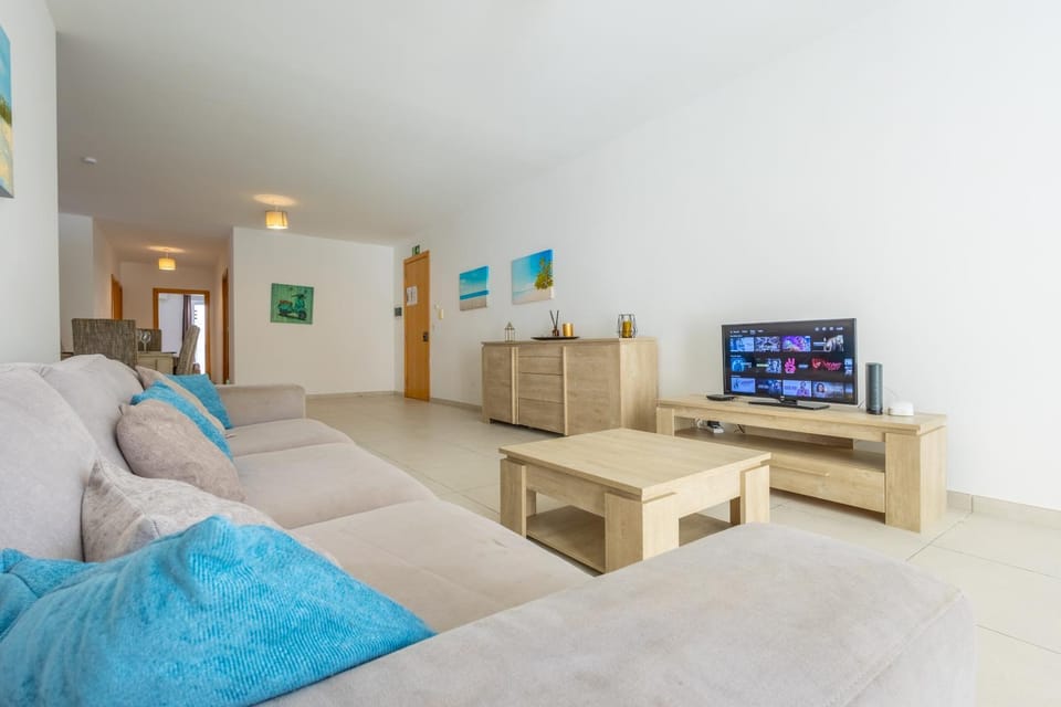 TV and multimedia, Seating area