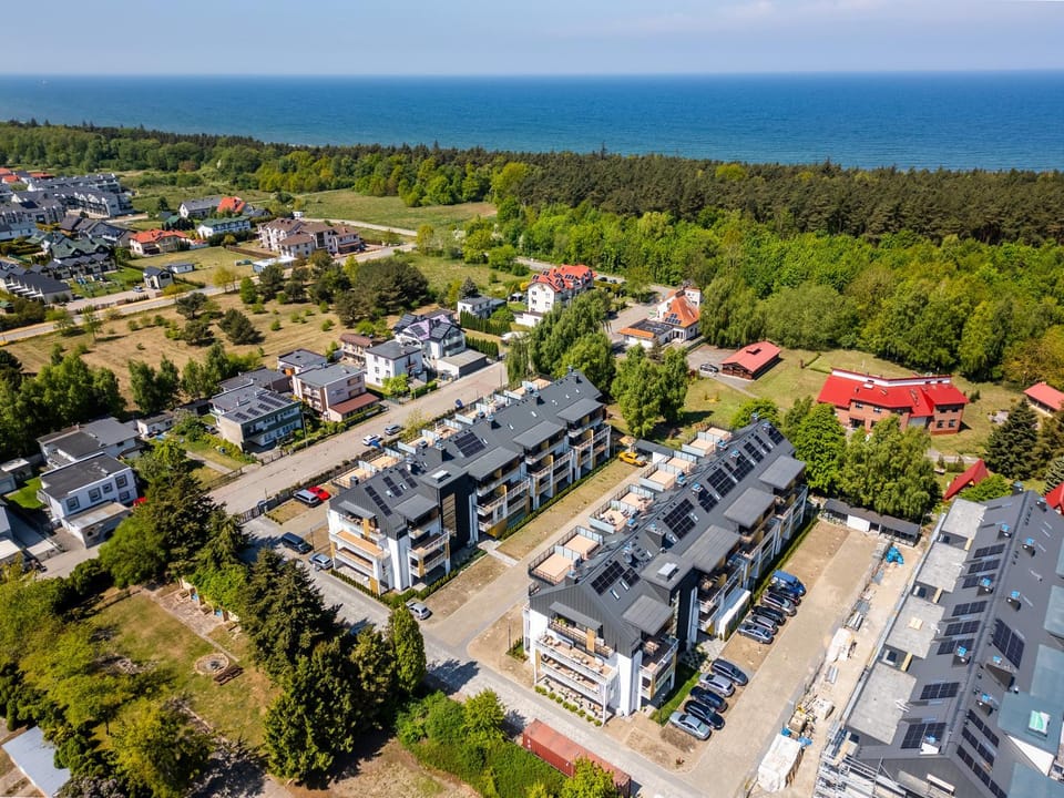 Property building, Day, Neighbourhood, Natural landscape, Bird's eye view, Location