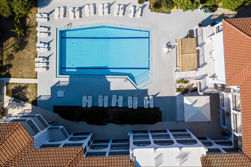Property building, Swimming pool