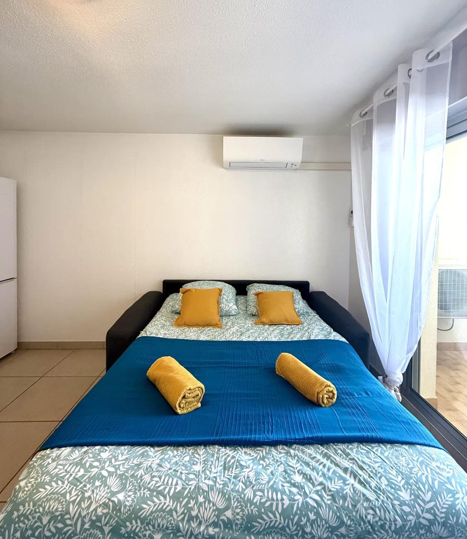 Le pêcheur - Cosy Studio au bord de mer & parking Apartment in Six-Fours-les-Plages