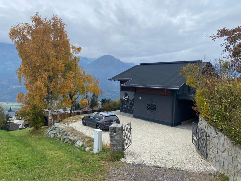 Property building, Natural landscape, Mountain view