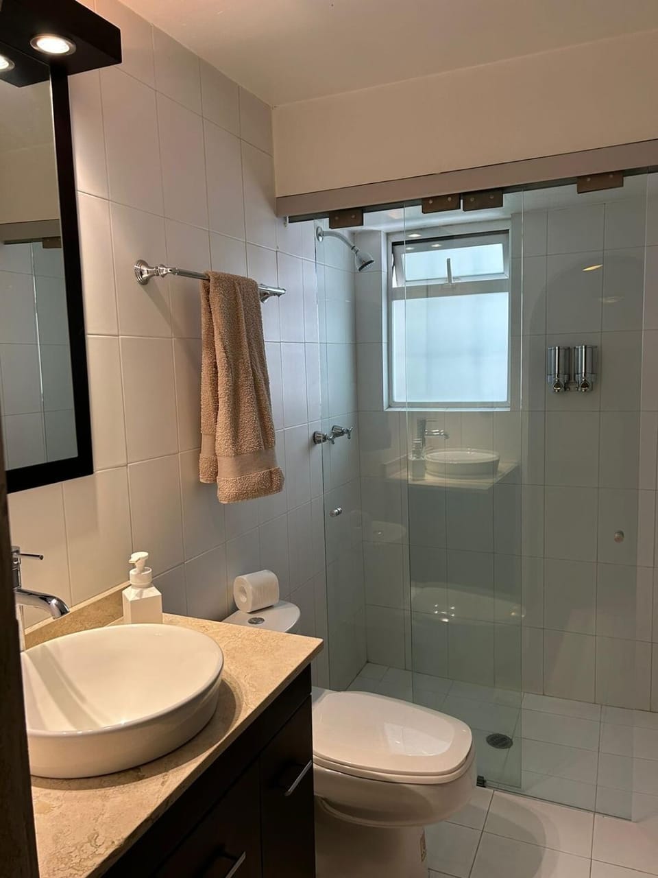 Shower, Bathroom, towels