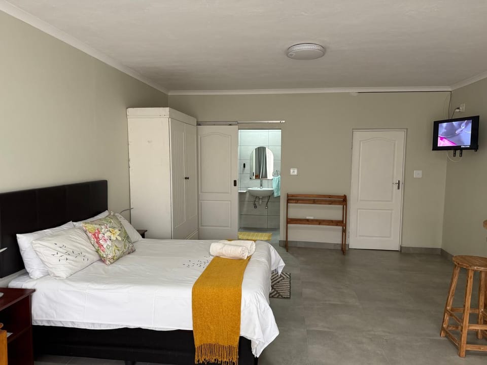Bathroom, TV and multimedia, Bedroom, wardrobe