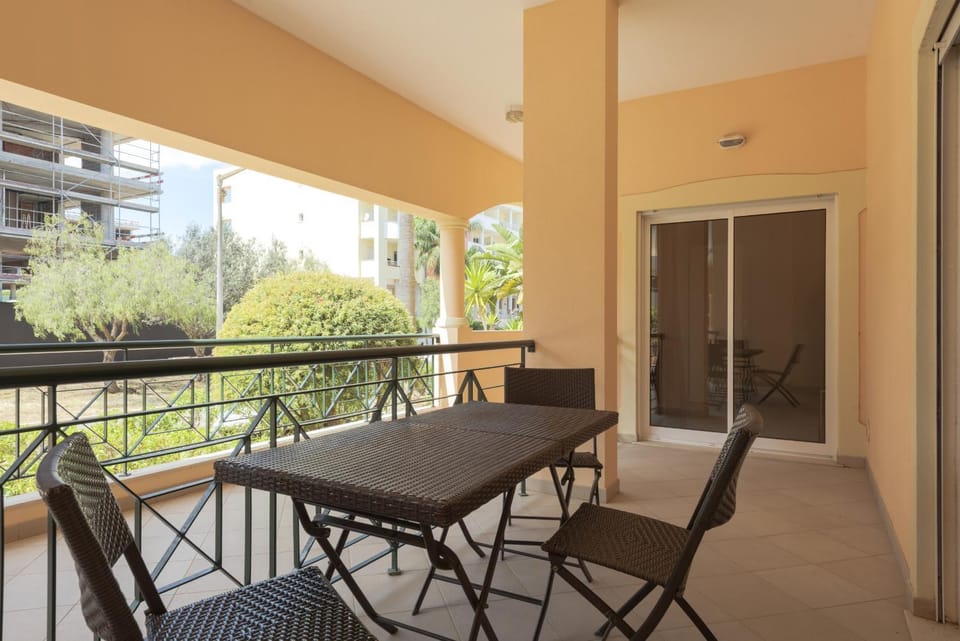 Praia Village III - Peaceful condominium by HD Apartment in Quarteira