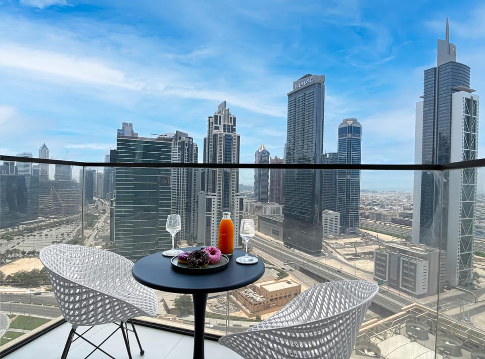 View (from property/room), Balcony/Terrace, City view