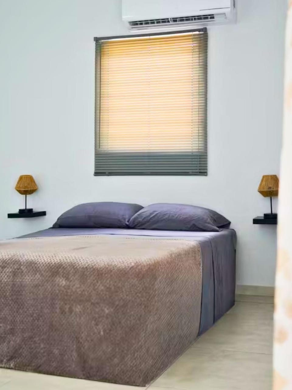 Bed, Photo of the whole room, Bedroom, air conditioner, air conditioner
