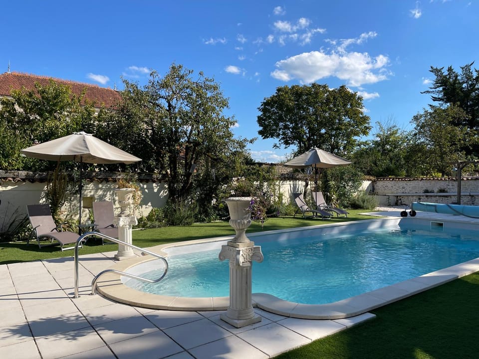 Swimming pool, Swimming pool, sunbed