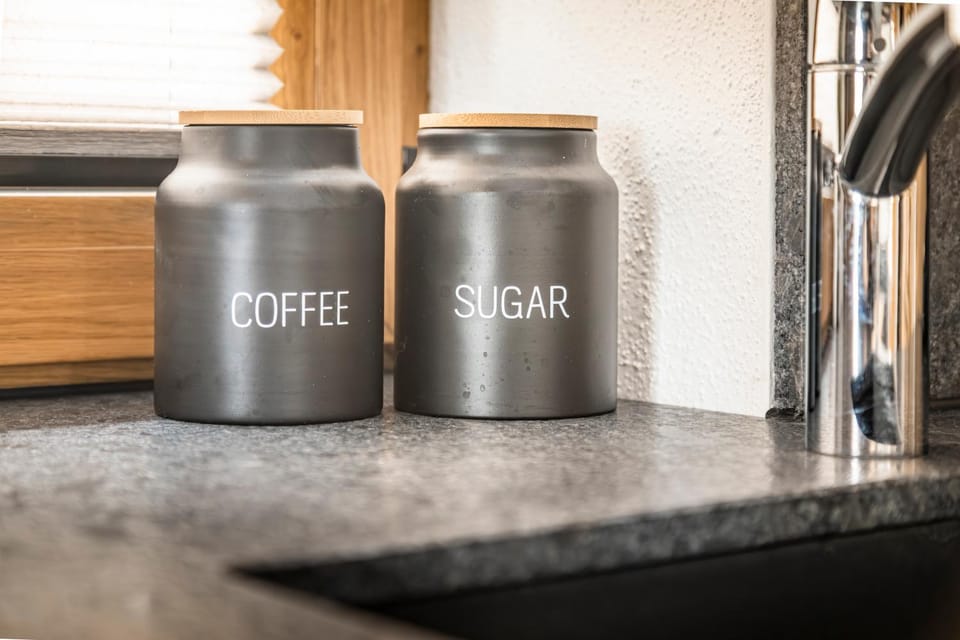 Coffee/tea facilities, Kitchen or kitchenette
