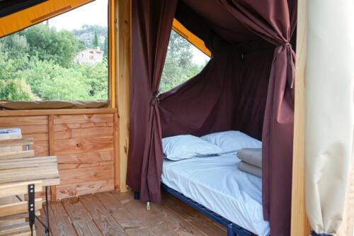 Camping Onlycamp Les Monts du Cantal Campground/ 
RV Resort in Auvergne-Rhône-Alpes